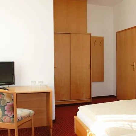 Guest house Kaden 3*